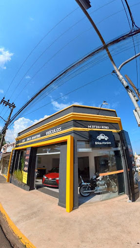 Cliente recebendo carro 0km pelo benefício PCD